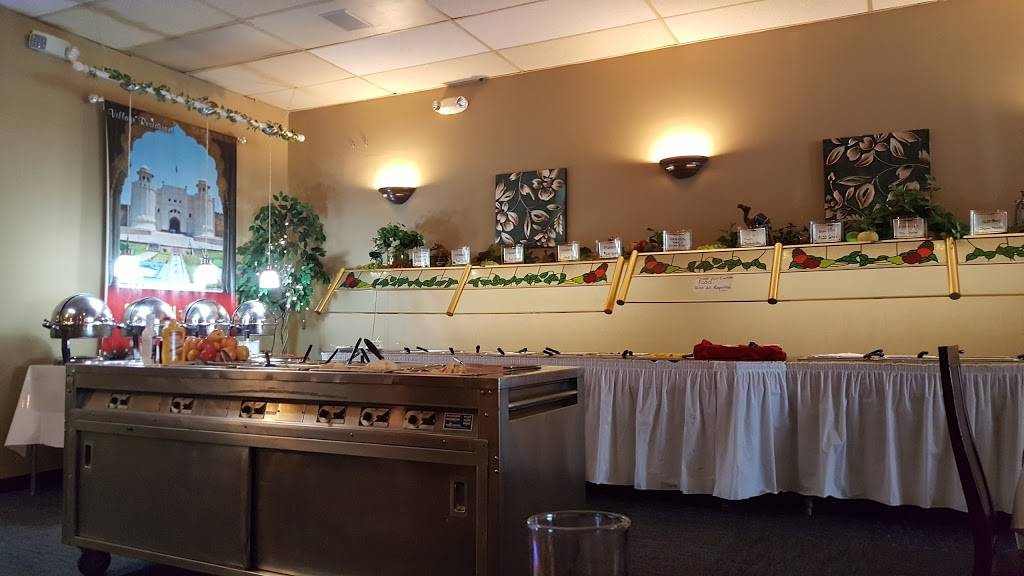 Village Grill and Chill | restaurant | 4730 Century Plaza Rd, Indianapolis, IN 46254, USA | 3173470198 OR +1 317-347-0198