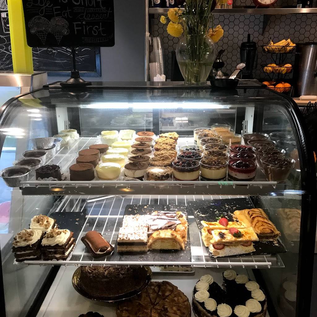 Cafe Bonaparte | bakery | 53 Pier Ave, Hermosa Beach, CA 90254, USA | 3103740026 OR +1 310-374-0026