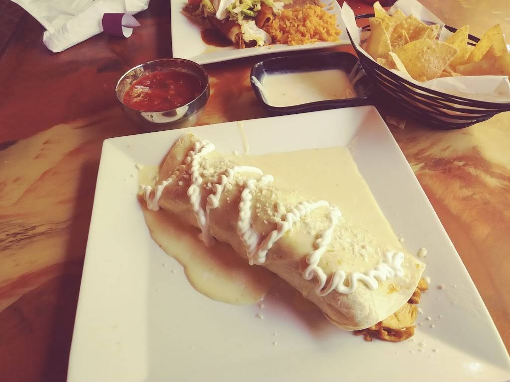 Casa Bravo Mexican Restaurant | restaurant | 123 MS-12, Starkville, MS 39759, USA | 6623232117 OR +1 662-323-2117