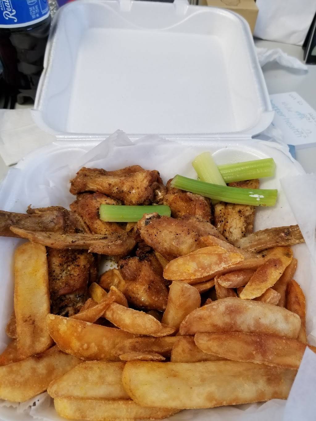 Press Box Sports Emporium | restaurant | 222 S Dale Mabry Hwy, Tampa, FL 33609, USA | 8138763528 OR +1 813-876-3528