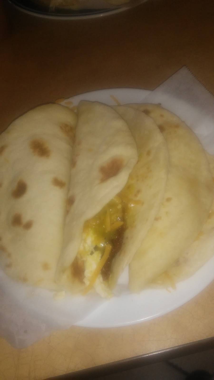 La Reina Del Sur Mexican Restaurant #2 | restaurant | 2218 N Zarzamora St, San Antonio, TX 78201, USA | 2107360332 OR +1 210-736-0332