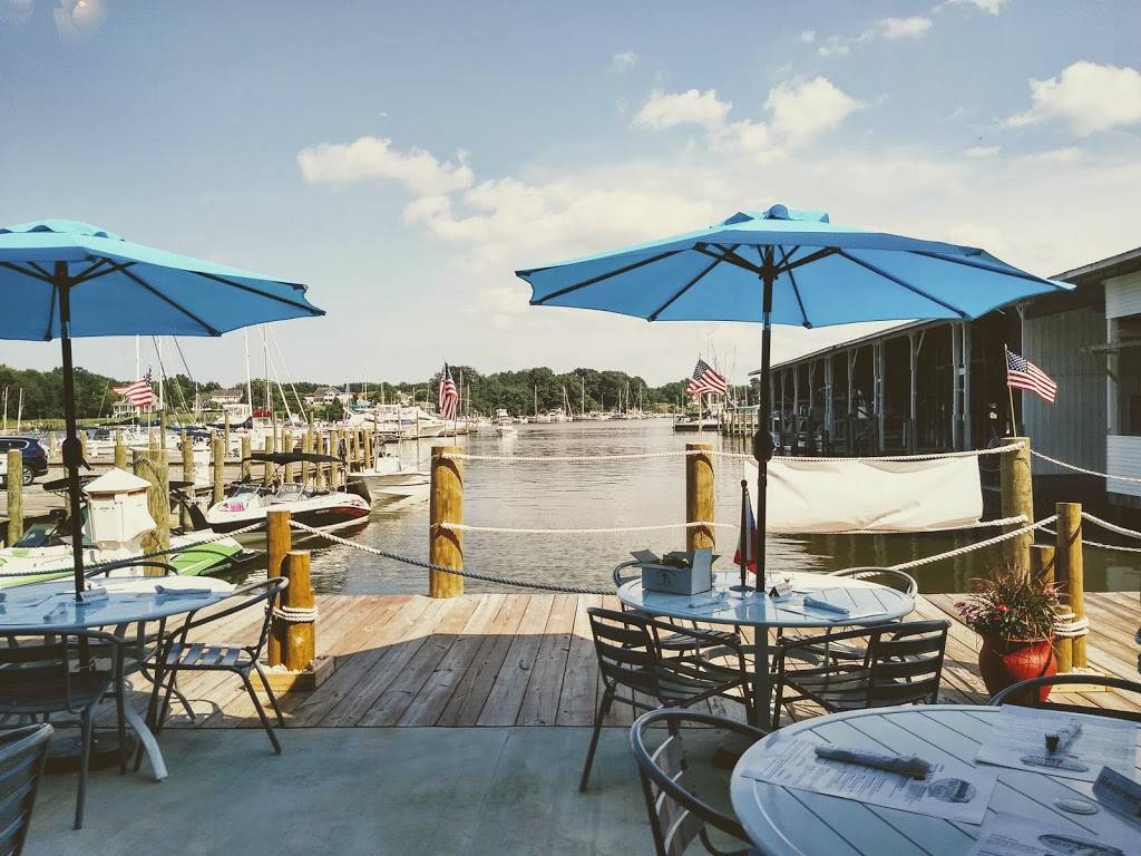 Portside Grill on Urbanna Creek | restaurant | 25 Cross St, Urbanna, VA 23175, USA | 8046956240 OR +1 804-695-6240