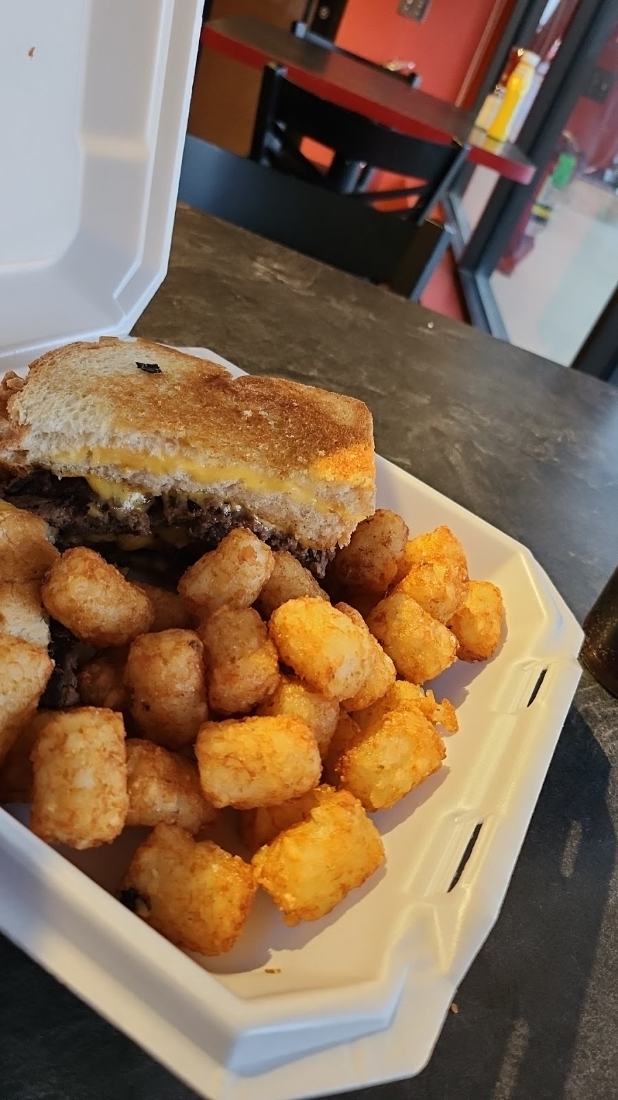 Sinful Burger | restaurant | 14612 W Center Rd, Omaha, NE 68144, USA | 5319991983 OR +1 531-999-1983