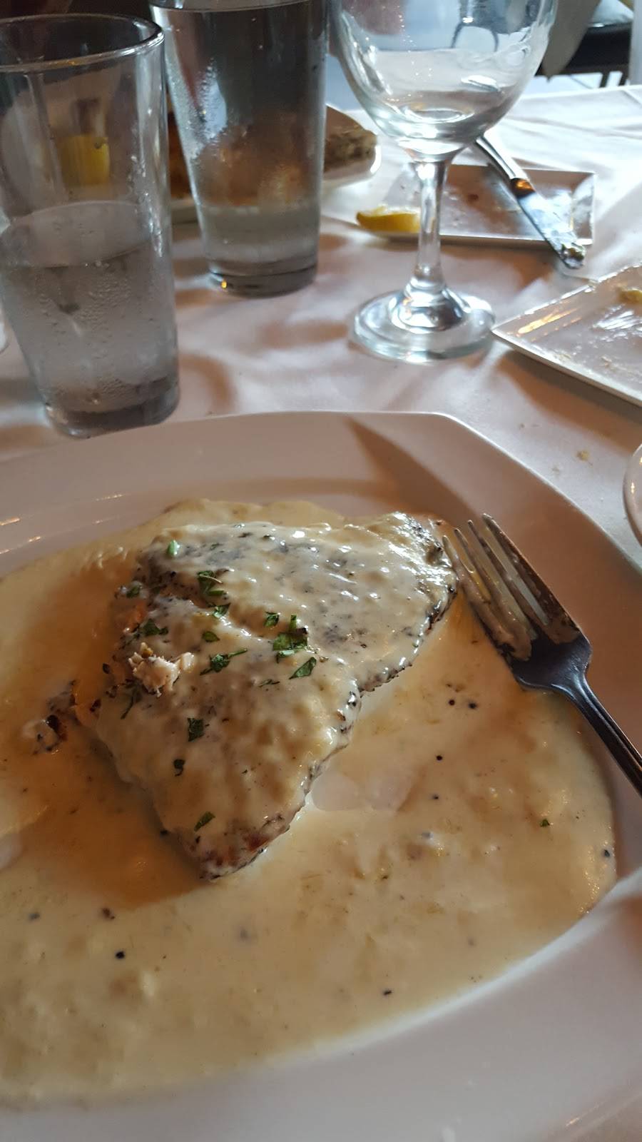 Russells | restaurant | 1918 Ash St, Scranton, PA 18510, USA | 5709618949 OR +1 570-961-8949