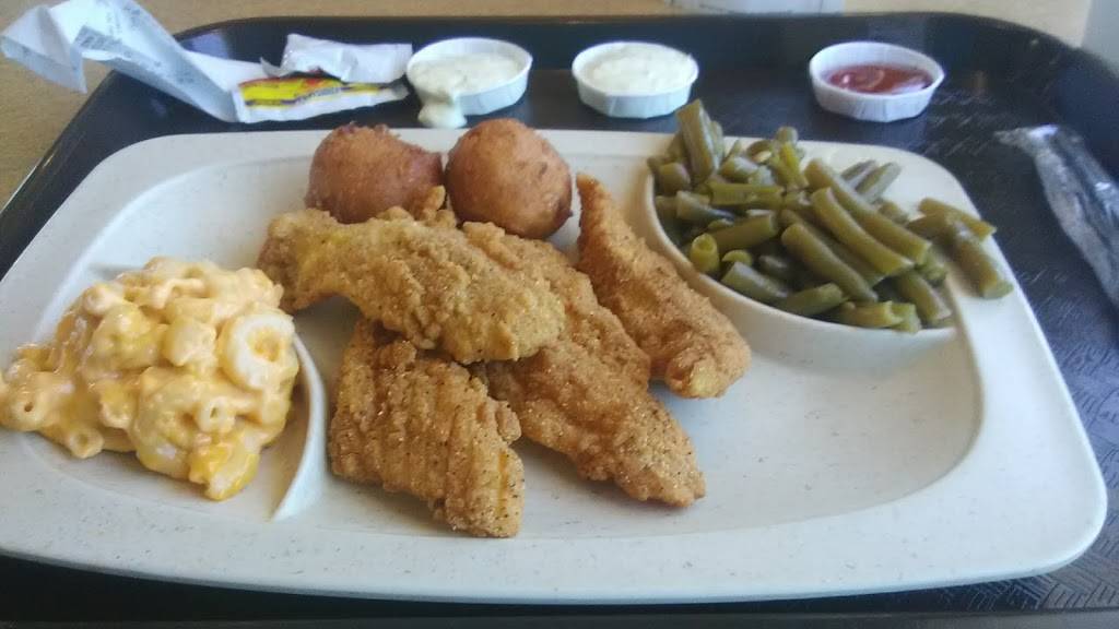 Captain Ds | restaurant | 179 E E.H.Crump Blvd, Memphis, TN 38106, USA | 9017745660 OR +1 901-774-5660