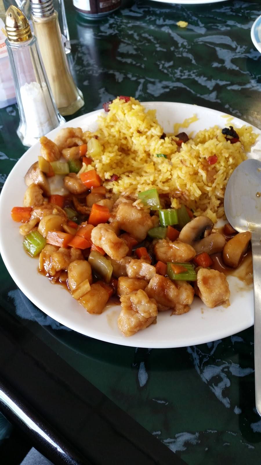 General Tsos Chinese Food | restaurant | 30 Glaciers Edge Square, Cross Plains, WI 53528, USA | 6087981888 OR +1 608-798-1888