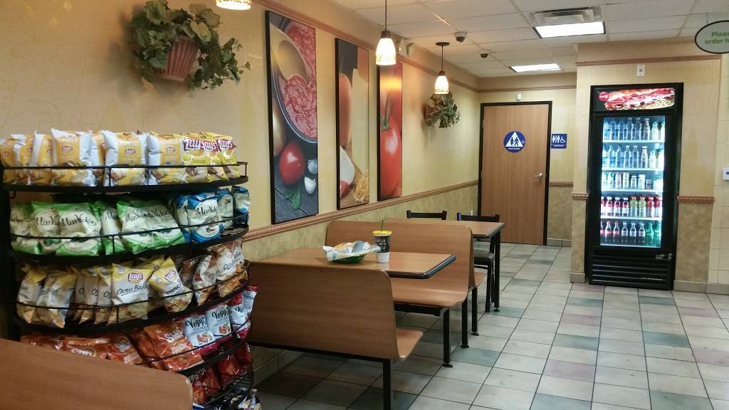Subway | restaurant | 1657 A E 6th St, Beaumont, CA 92223, USA | 9518452070 OR +1 951-845-2070