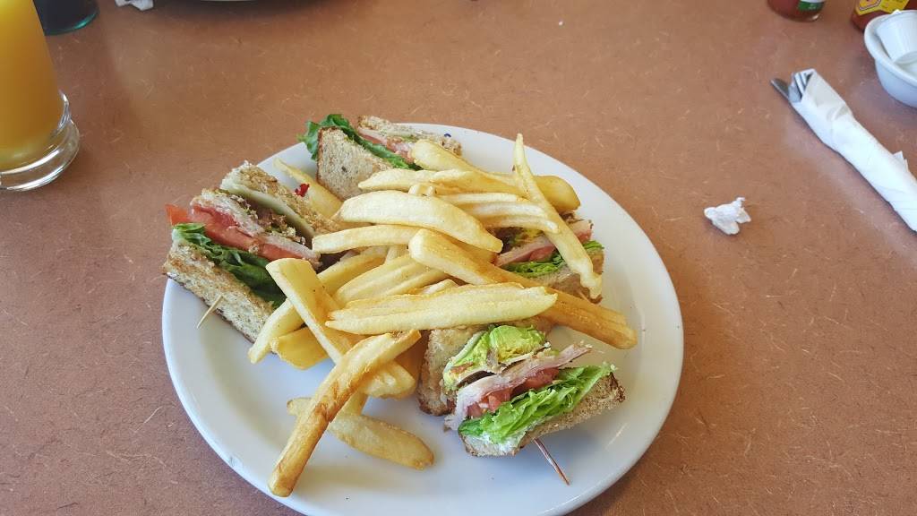 Dennys | restaurant | 4986 Petaluma Blvd N, Petaluma, CA 94952, USA | 7077698200 OR +1 707-769-8200