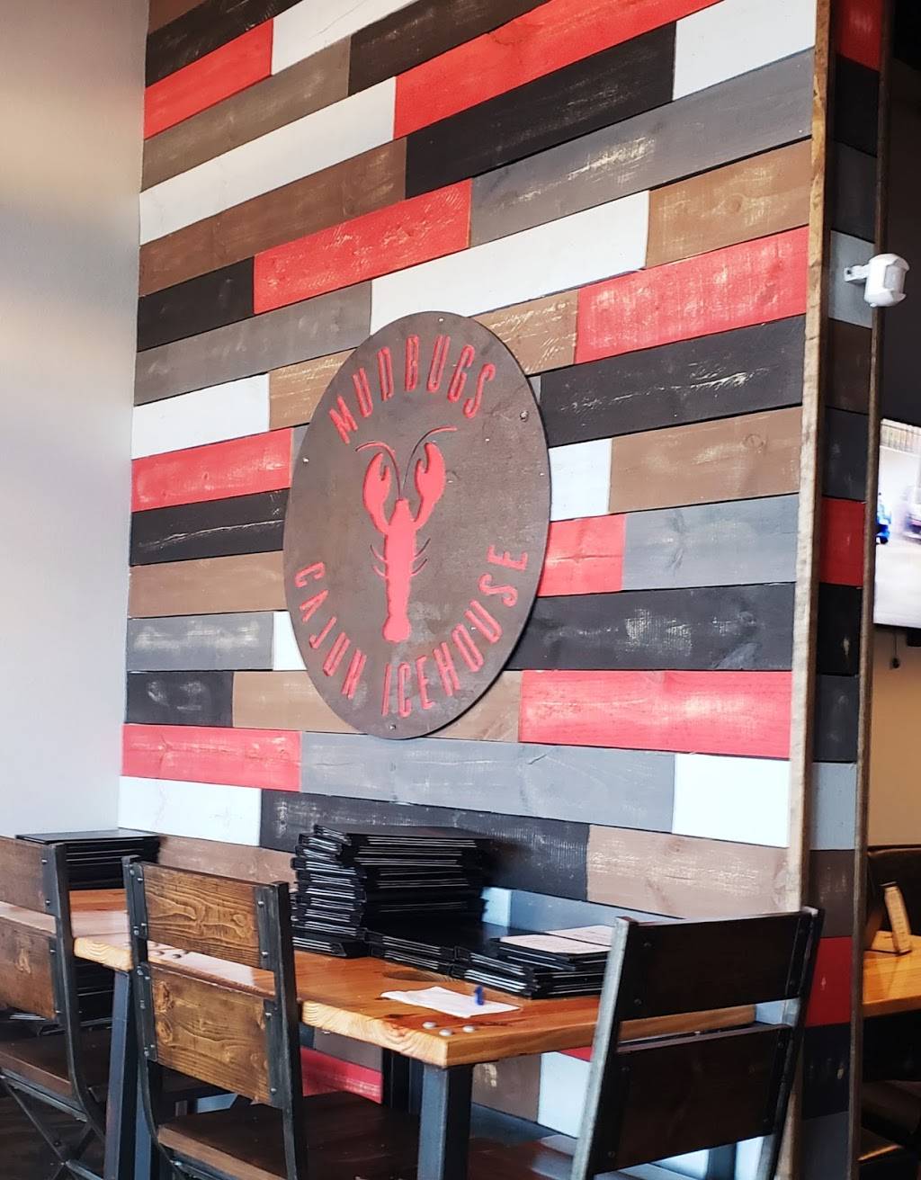 Mudbugs Cajun Icehouse | restaurant | 2743 Airline Rd, Corpus Christi, TX 78414, USA | 3619295450 OR +1 361-929-5450
