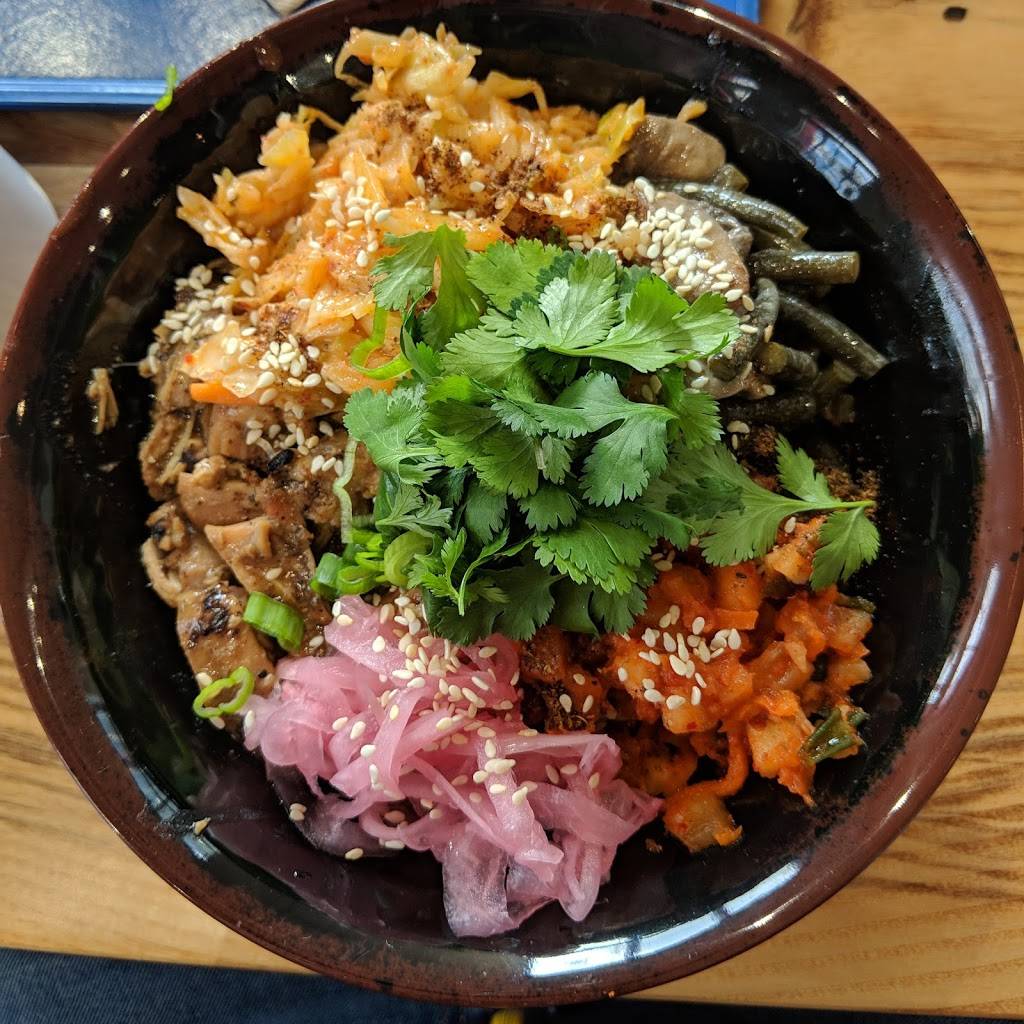 Chow Asian Street Food | restaurant | 208 W Liberty St, Ann Arbor, MI 48104, USA | 7343696942 OR +1 734-369-6942