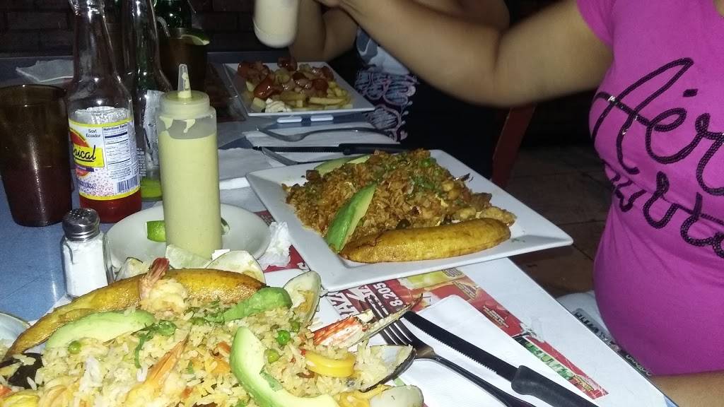 12 Corazones | restaurant | 86-22 Roosevelt Ave, Jackson Heights, NY 11372, USA | 7182055575 OR +1 718-205-5575