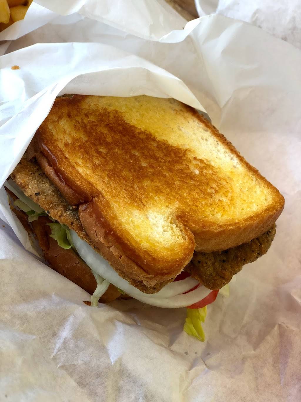 Super Burger Drive-in | restaurant | 611 1st St, Gilroy, CA 95020, USA | 4087672146 OR +1 408-767-2146