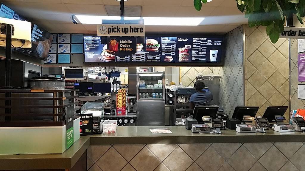 McDonalds | cafe | 632 S R L Thornton Fwy, Dallas, TX 75203, USA | 2149461413 OR +1 214-946-1413