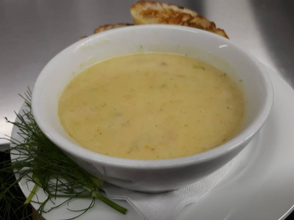 Toby Jug | restaurant | 15 Allan Dr, Bolton, ON L7E 2B5, Canada | 9058577227 OR +1 905-857-7227