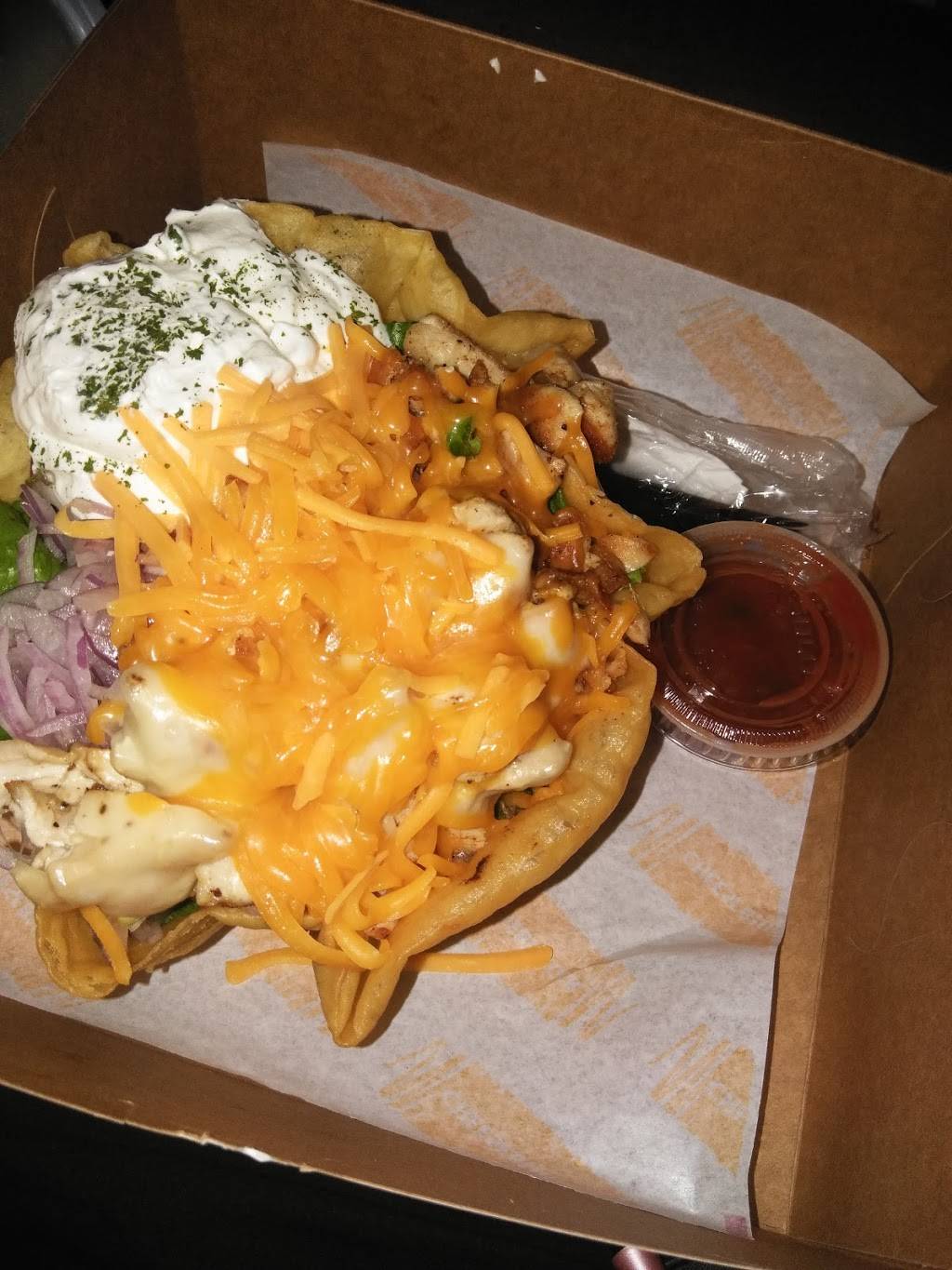 Old London Style Pizza | restaurant | 2047 Orthodox St, Philadelphia, PA 19124, USA | 2158311484 OR +1 215-831-1484