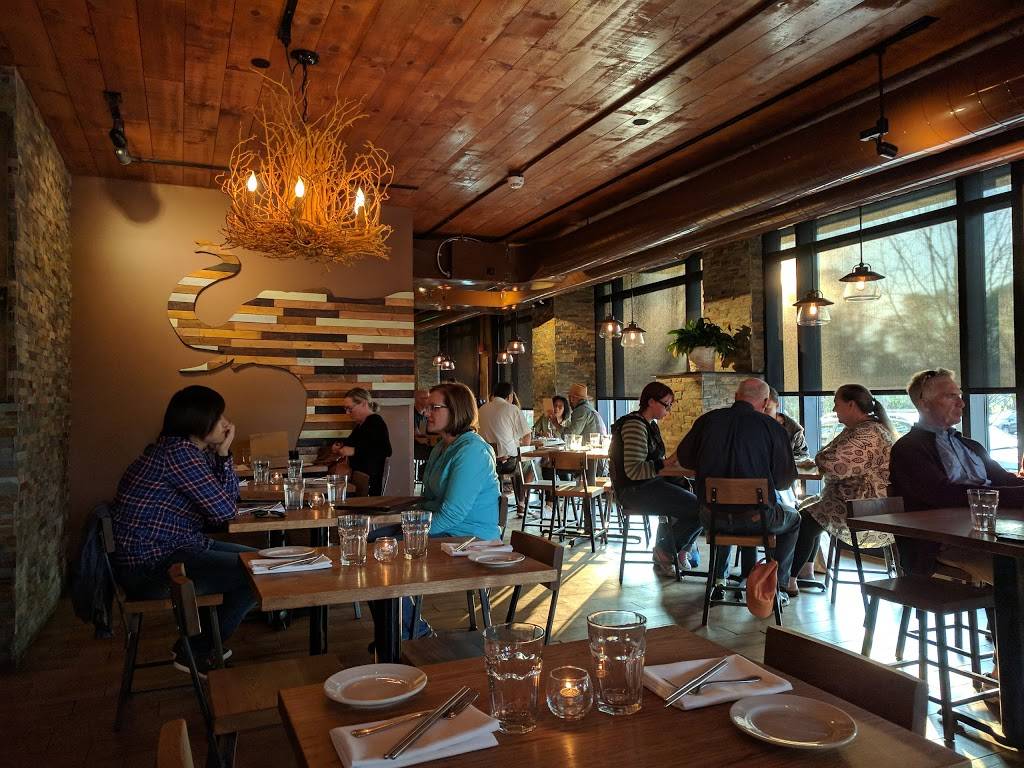 Green Elephant Vegetarian Bistro & Bar | restaurant | 35 Portwalk Pl, Portsmouth, NH 03801, USA | 6034278344 OR +1 603-427-8344