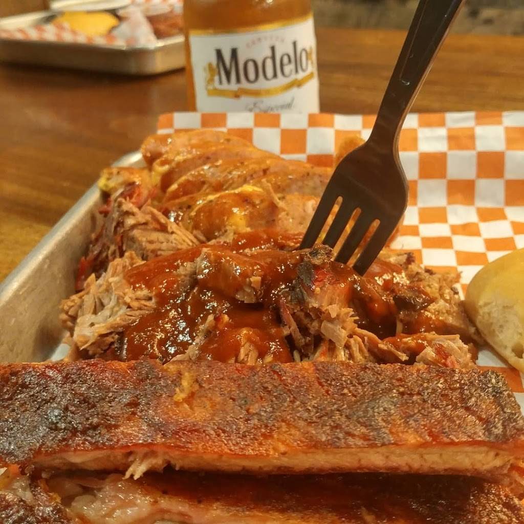 Dickeys Barbecue Pit | restaurant | 8855 Apollo Way Suite 208, Downey, CA 90242, USA | 5629163202 OR +1 562-916-3202