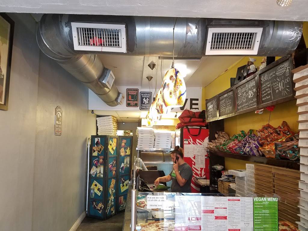 Vannucchi Brothers Pizza | meal takeaway | 2725-A Hollywood Blvd, Hollywood, FL 33020, USA | 9546134371 OR +1 954-613-4371