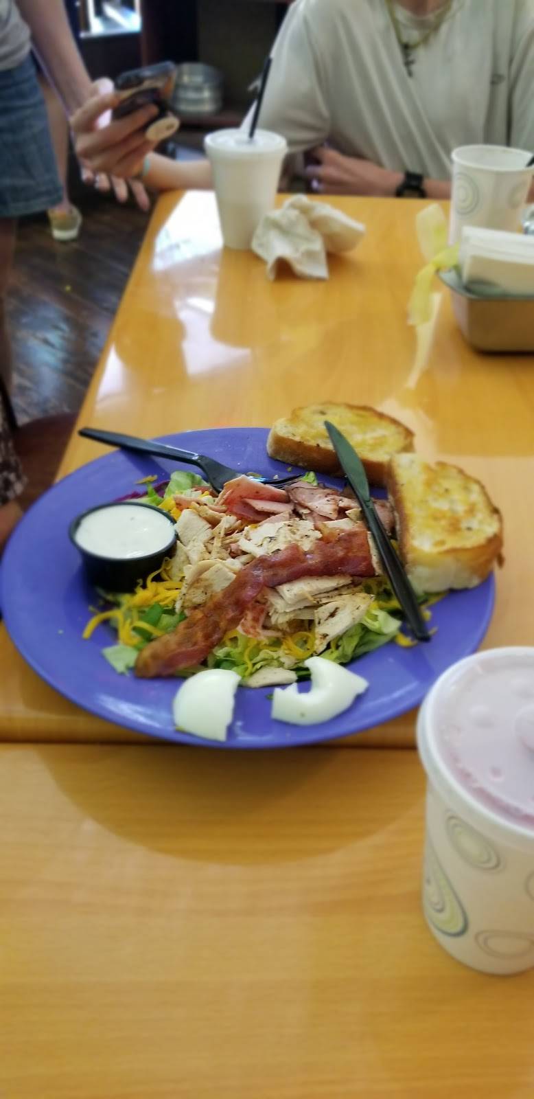 Mayberrys Soups & Sandwiches | meal takeaway | 30 W Main St, Brevard, NC 28712, USA | 8288628646 OR +1 828-862-8646