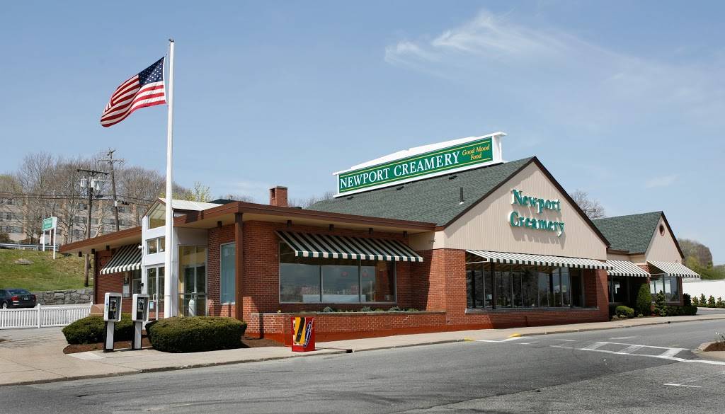 Newport Creamery | restaurant | Garden City Center, 100 Hillside Rd, Cranston, RI 02920, USA | 4019443397 OR +1 401-944-3397