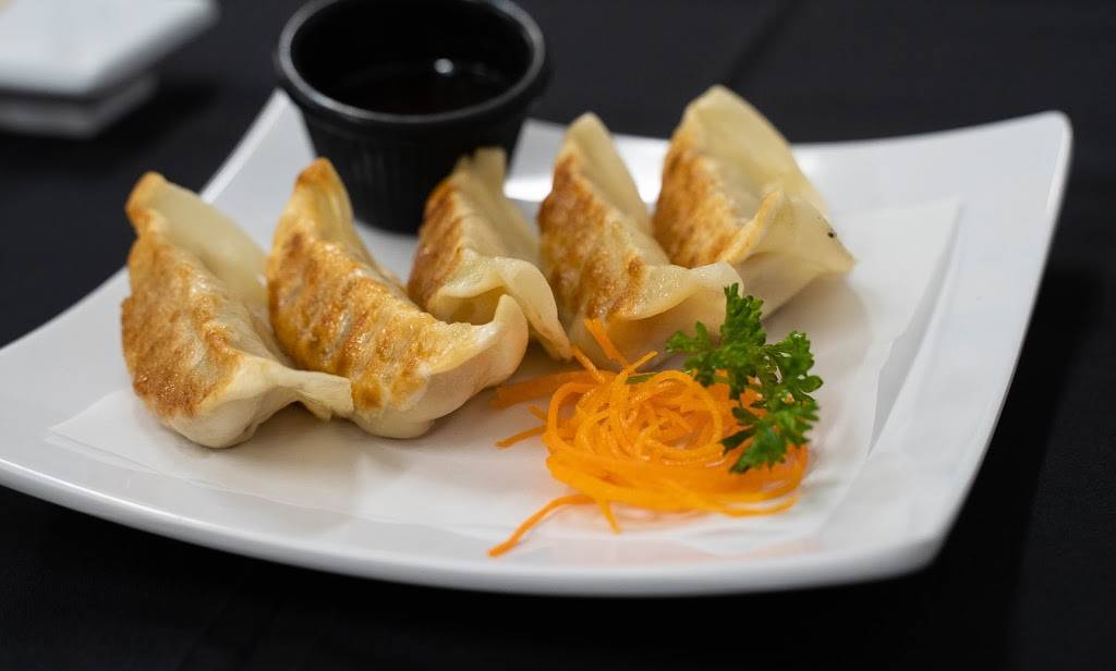 KAKI Hibachi & Sushi | restaurant | 570 NE highway 99W Grocery Outlet, Food Truck Pod, McMinnville, OR 97128, USA | 5414099455 OR +1 541-409-9455