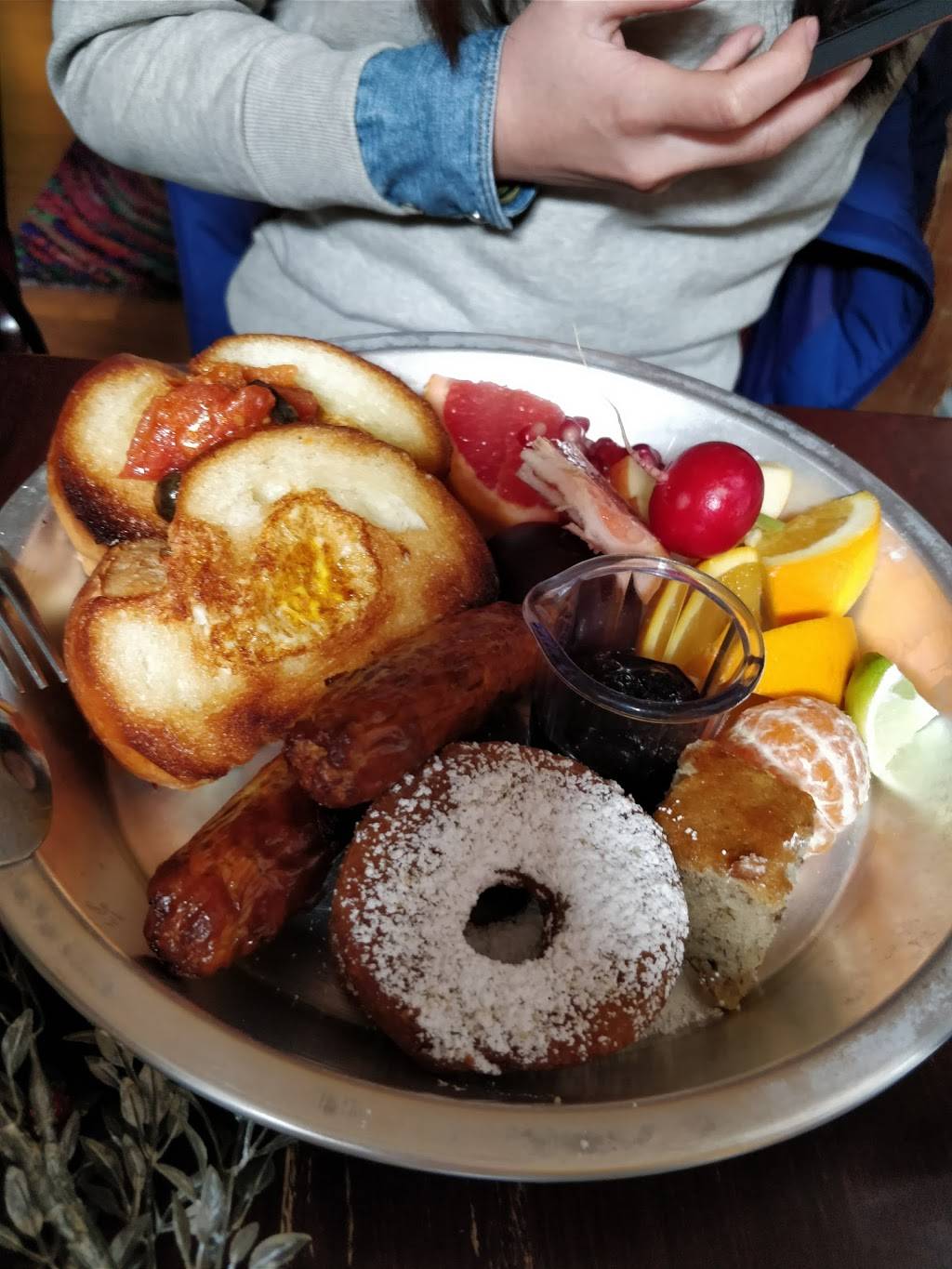 Daughters Café | restaurant | 97 Bell St, Reno, NV 89503, USA | 7753243447 OR +1 775-324-3447