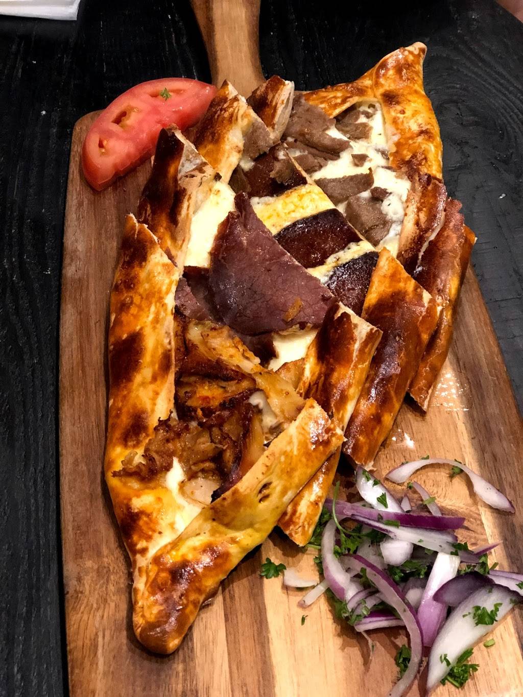 Istanbul Gunes Kebab | restaurant | RP 327, 7600 Boulevard Viau, Saint-Léonard, QC H1S 2P3, Canada | 5145441144 OR +1 514-544-1144