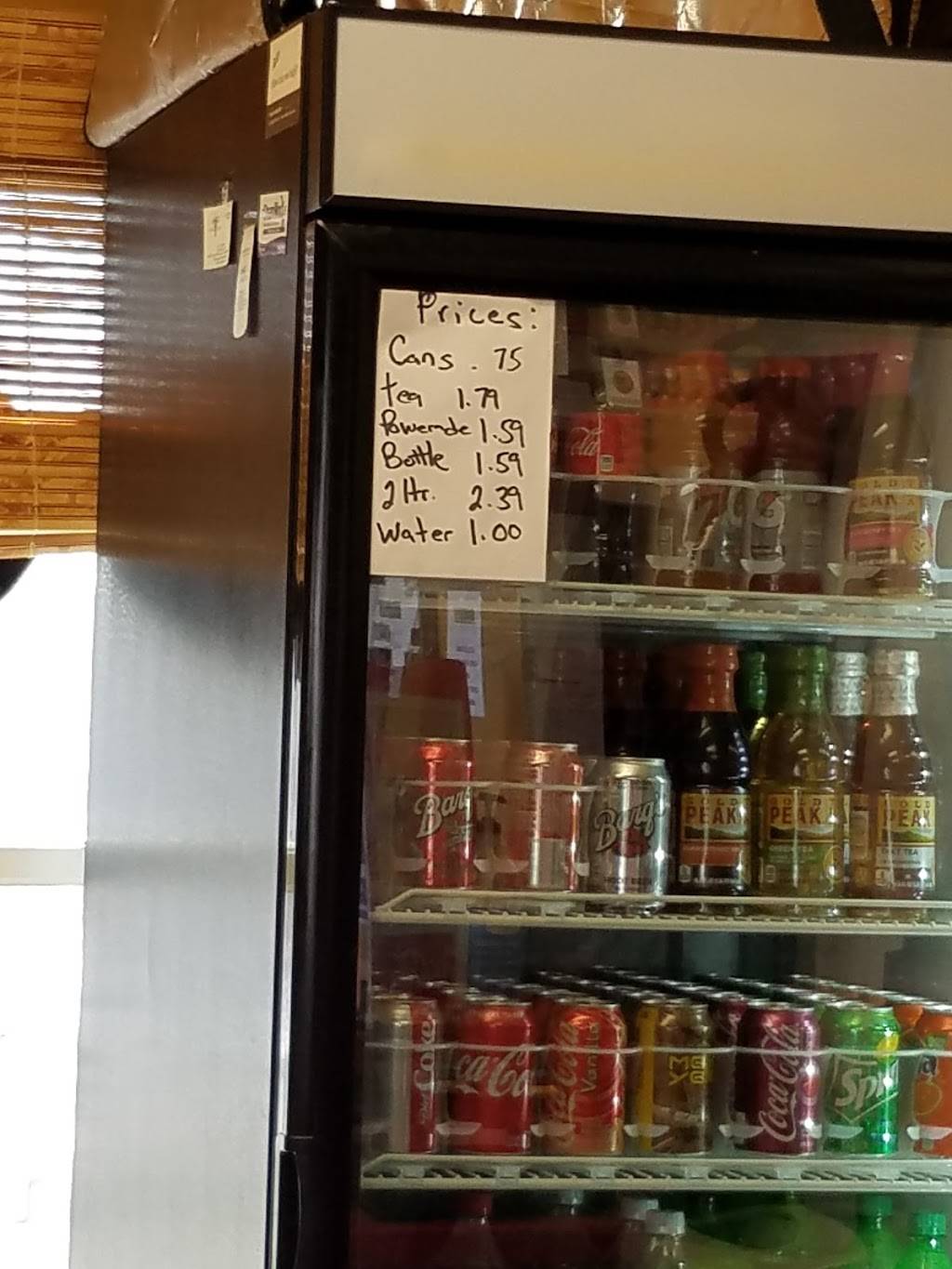 Ianazones Pizza (5 Points) | meal takeaway | 9056 N Lima Rd # A, Poland, OH 44514, USA | 2347593533 OR +1 234-759-3533