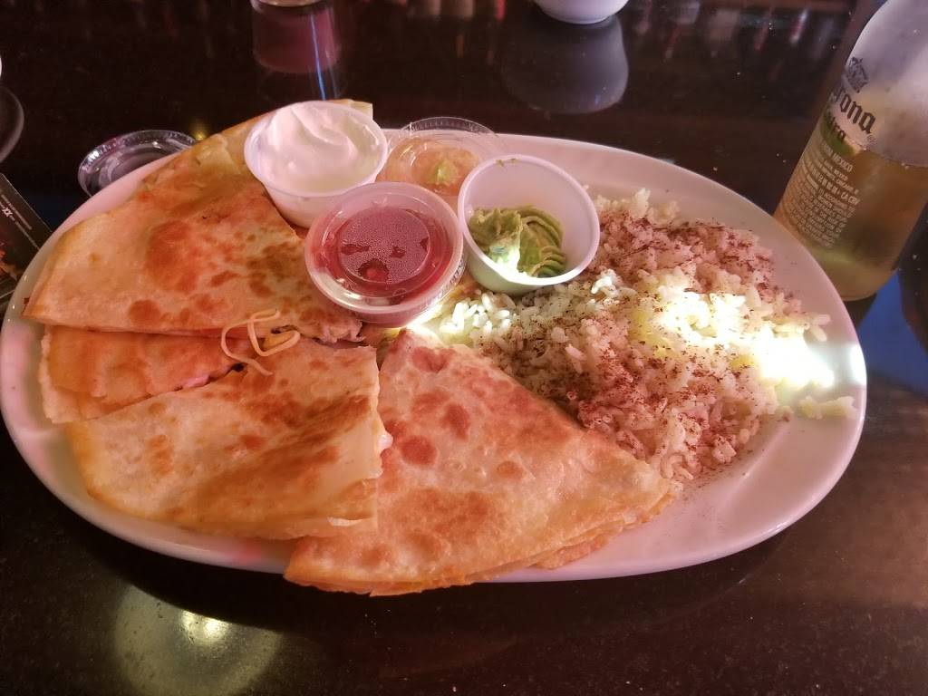 Two Chef’s Restaurant - Bar - Catering | restaurant | 3 S Center St, Bensenville, IL 60106, USA | 6307666030 OR +1 630-766-6030