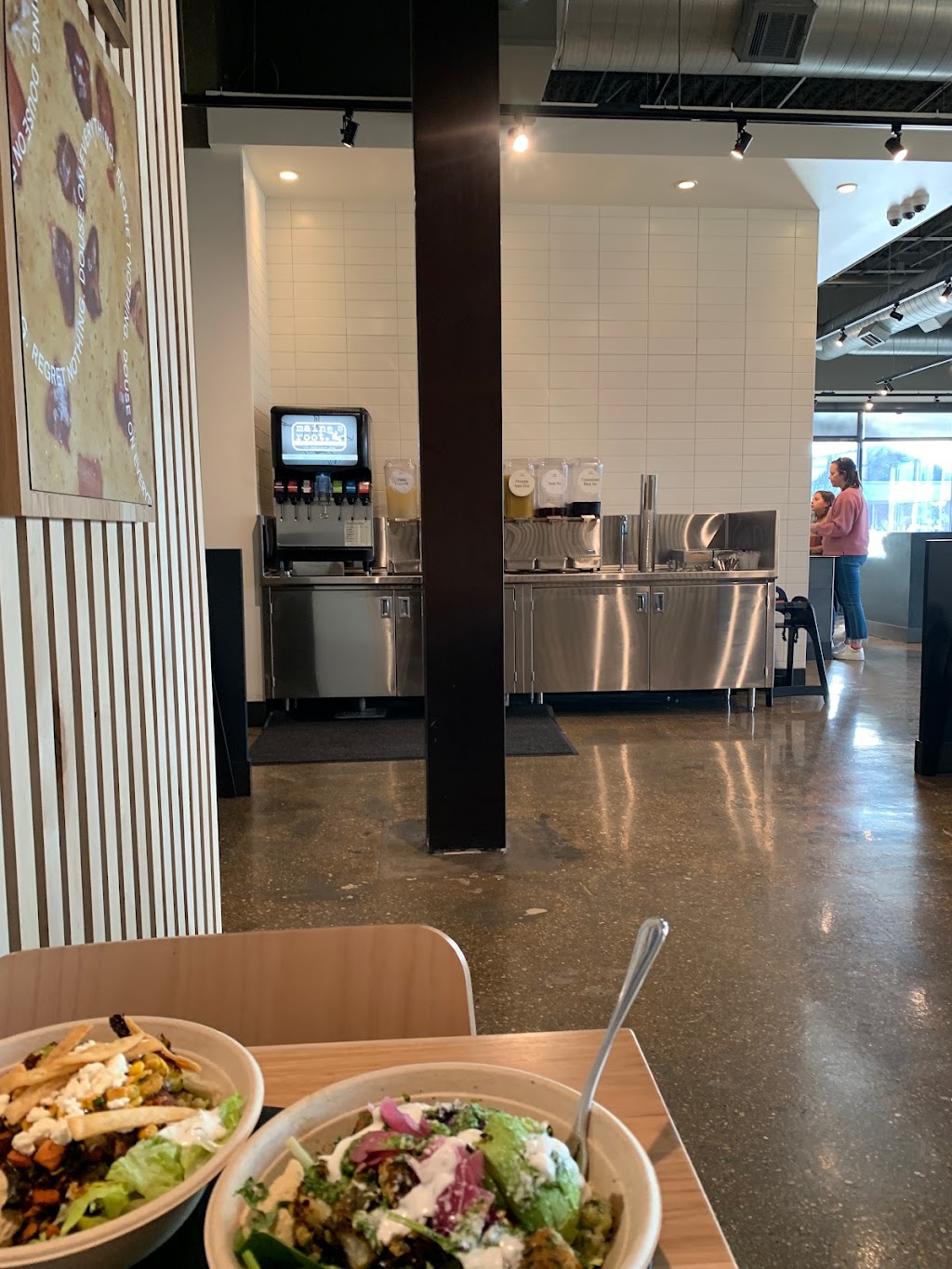 CAVA | restaurant | 18107 Highland Market Dr, Baton Rouge, LA 70810, USA | 2253384462 OR +1 225-338-4462