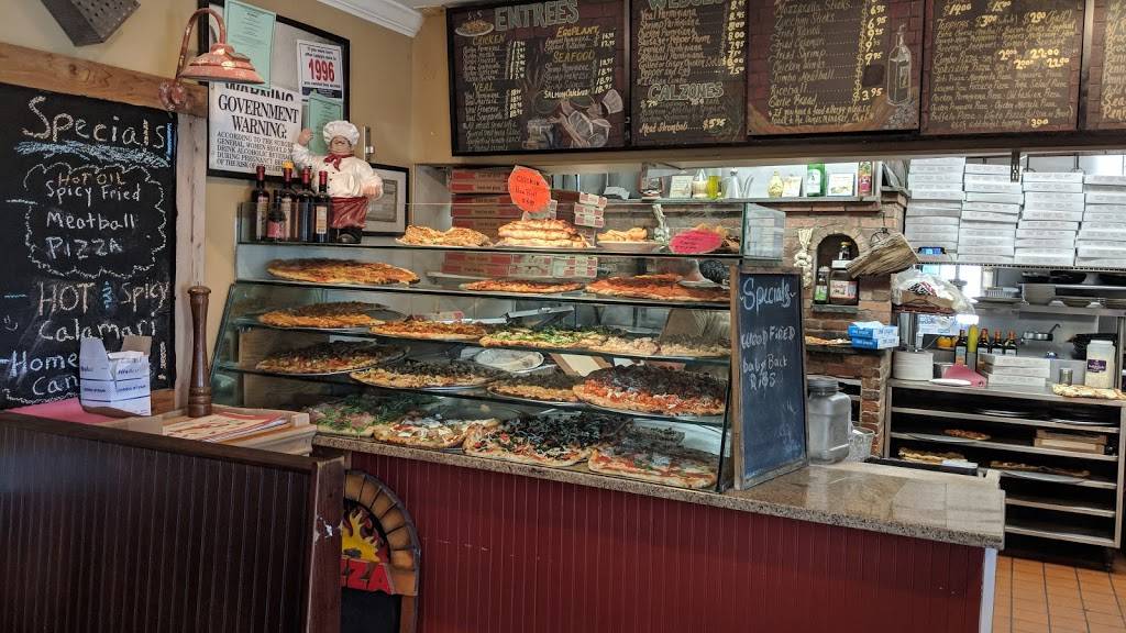 Marios Pizza & Pasta Wood- Fired | restaurant | 1 Kirby Plaza, Mt Kisco, NY 10549, USA | 9146666338 OR +1 914-666-6338