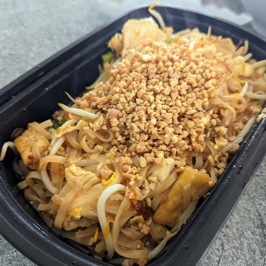 TUK TUK PAD THAI By Puff & Pie Thai Cuisine. | restaurant | 78 Main St, Lakeville, MA 02347, USA | 3608199850 OR +1 360-819-9850
