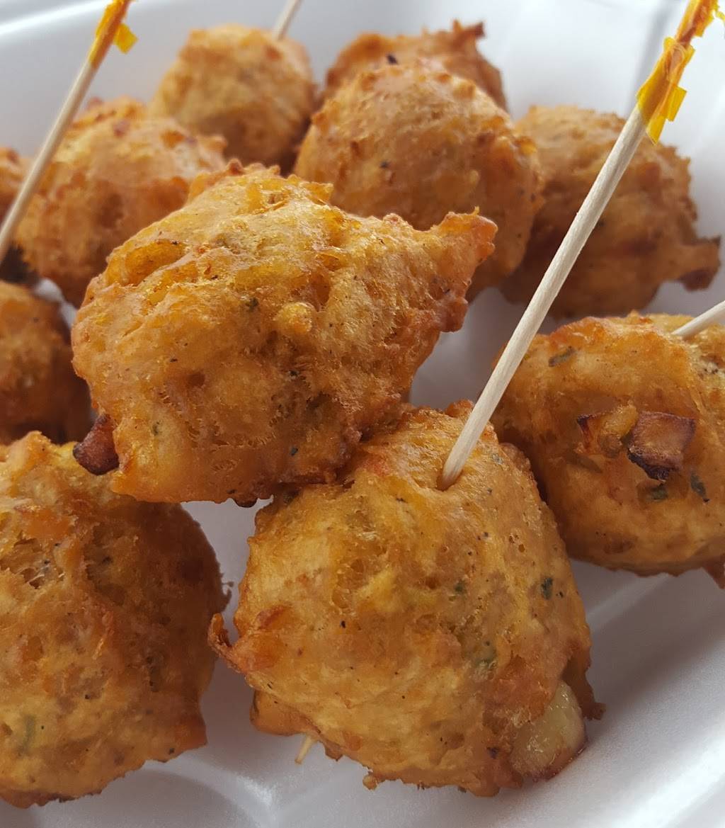 Conch Heaven | restaurant | 6035 Peachtree Blvd, Atlanta, GA 30341, USA | 7708372842 OR +1 770-837-2842