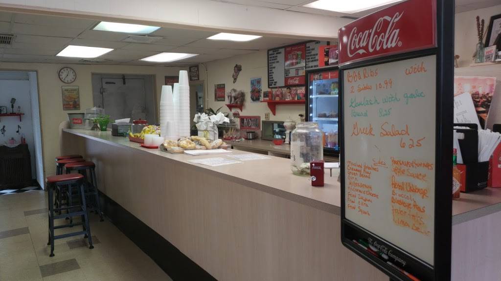 Madys | restaurant | 948 Cesery Blvd, Jacksonville, FL 32211, USA | 9047445422 OR +1 904-744-5422