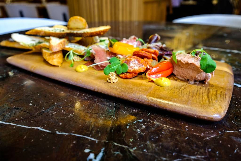 Gustave | restaurant | 980 Boulevard de Maisonneuve O, Montréal, QC H3A 1M5, Canada | 5148479005 OR +1 514-847-9005