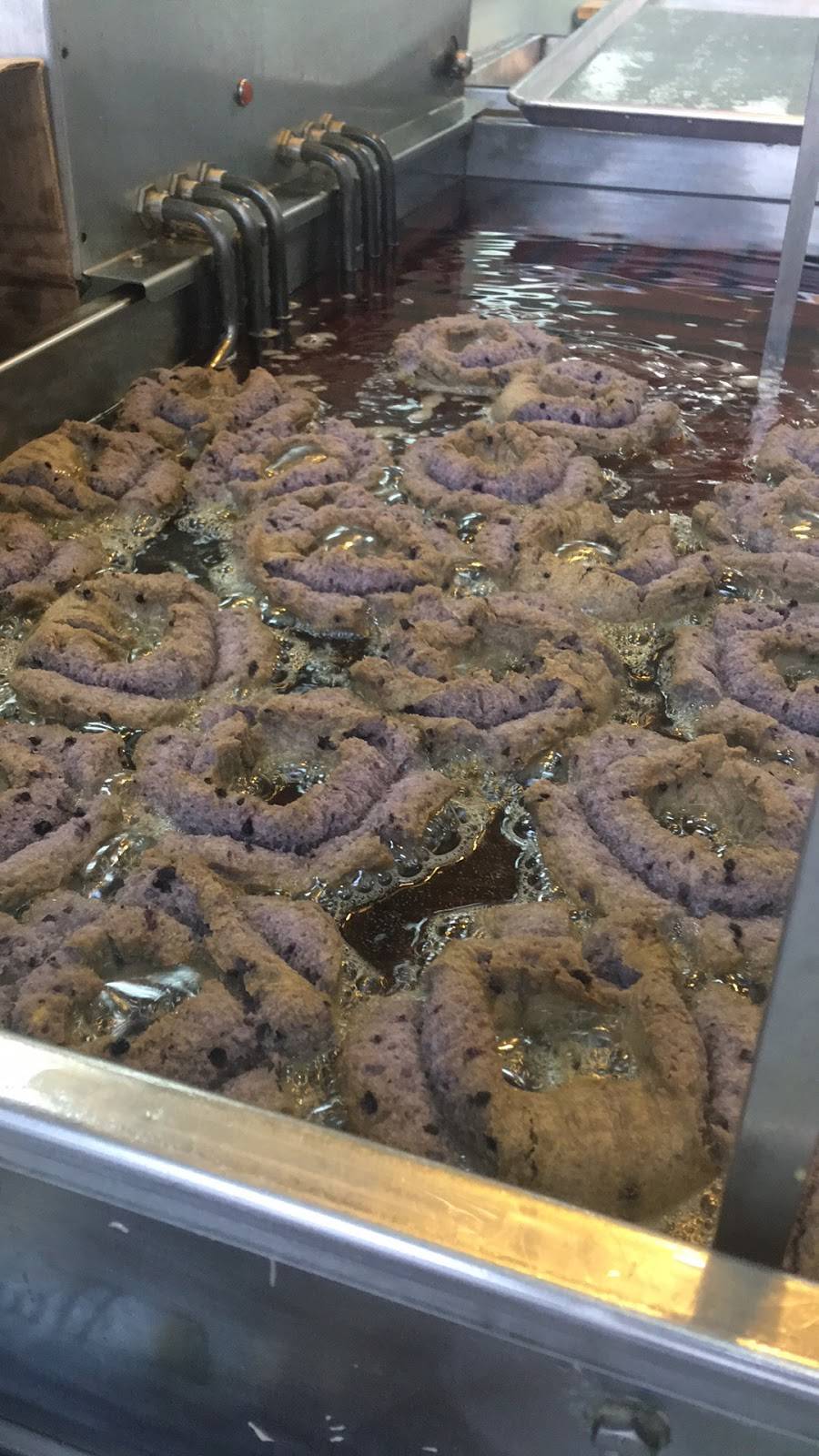 American Donut | restaurant | 2907 Rayford Rd #105, Spring, TX 77386, USA | 2812989800 OR +1 281-298-9800