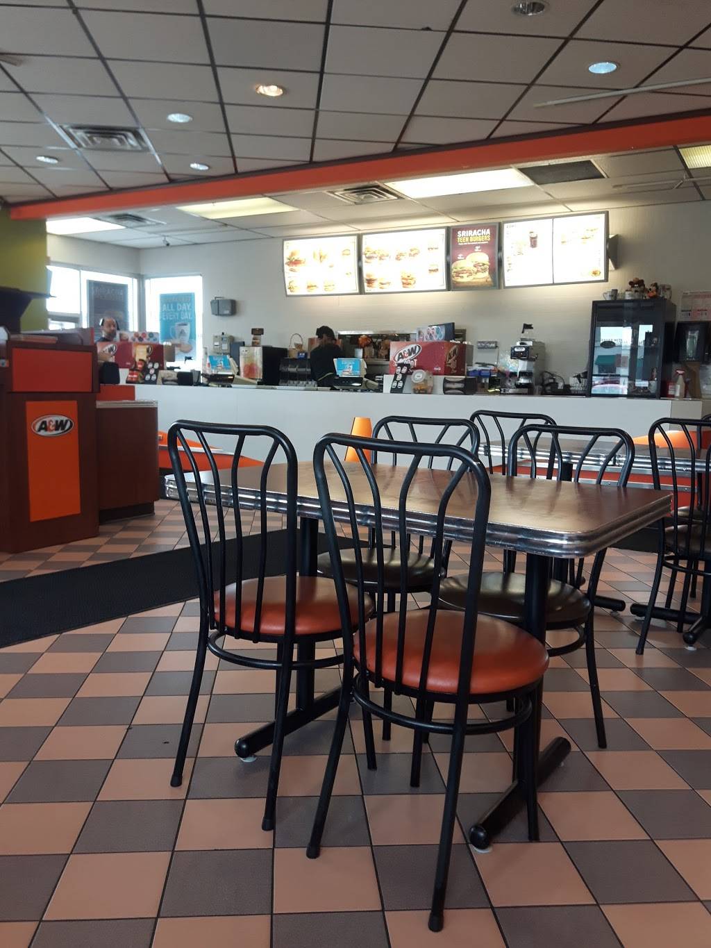 A&W Canada | restaurant | 367 Lake St, St. Catharines, ON L2N 4H5, Canada | 9059346839 OR +1 905-934-6839