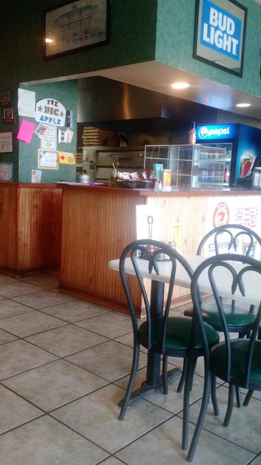 Big Apple Pizza & Pasta | restaurant | 2880 9th St SW, Vero Beach, FL 32968, USA | 7725693923 OR +1 772-569-3923