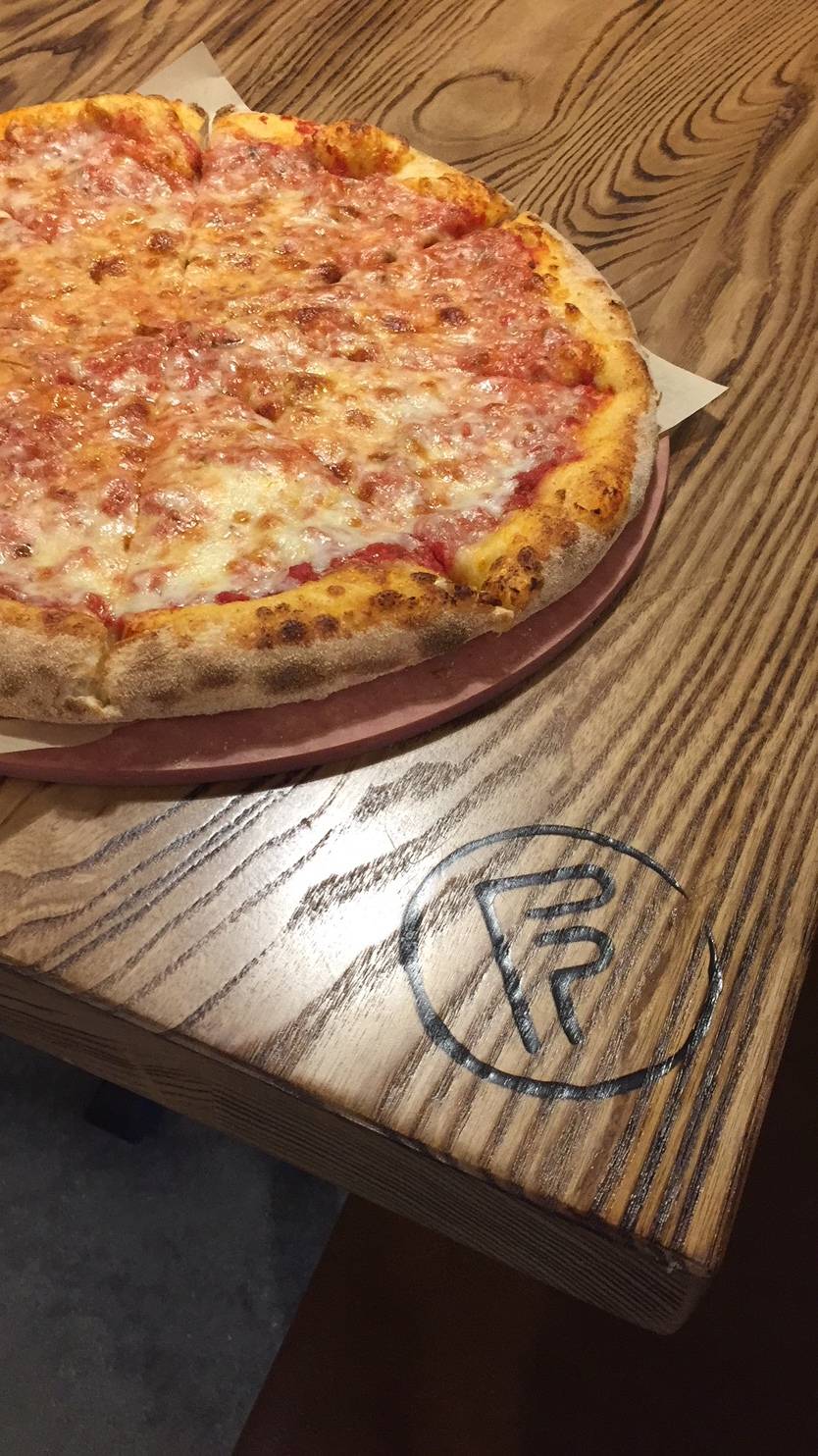 Flippers Pizzeria | restaurant | 45 W Mitchell Hammock Rd Suite #1361, Oviedo, FL 32765, USA | 4078909001 OR +1 407-890-9001