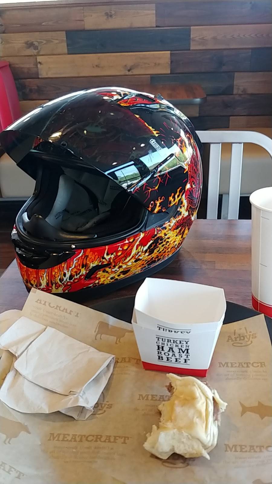 Arbys | restaurant | 1198 W Main St, Livingston, TN 38570, USA | 9318236161 OR +1 931-823-6161