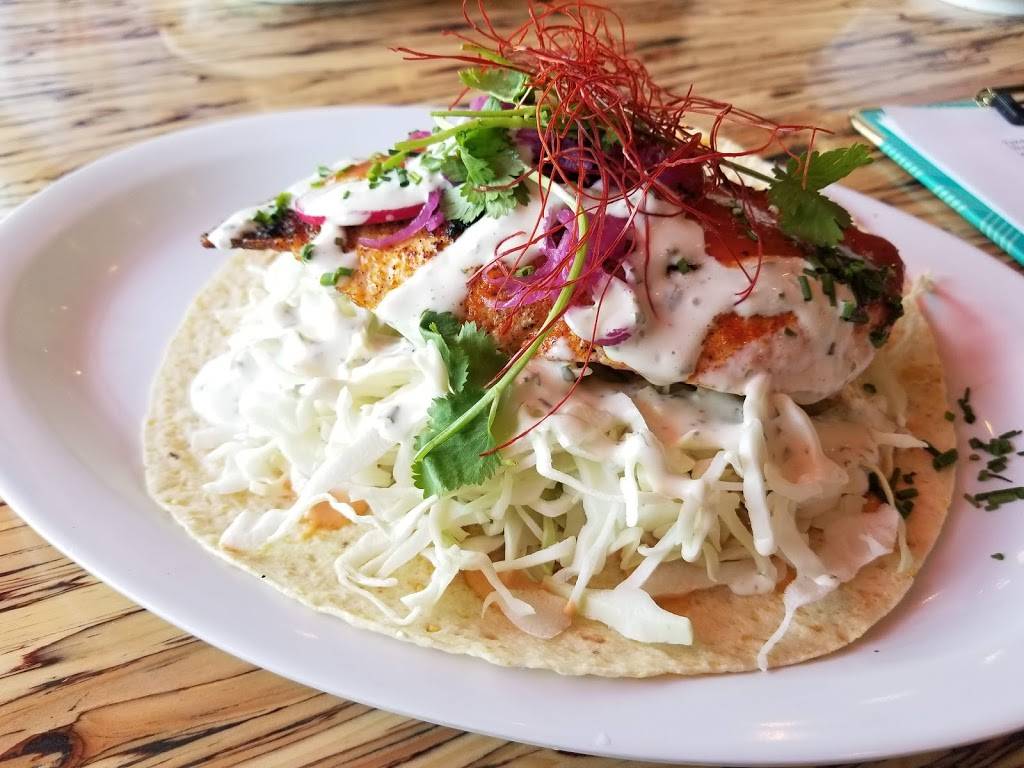 Slapfish | restaurant | 254 N University Ave Drive, Farmington, UT 84025, USA | 8014515351 OR +1 801-451-5351