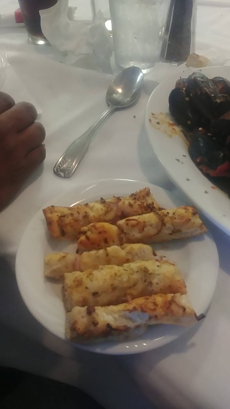 Original Michelangelo | restaurant | 295 Montauk Hwy, Speonk, NY 11972, USA | 6312887900 OR +1 631-288-7900