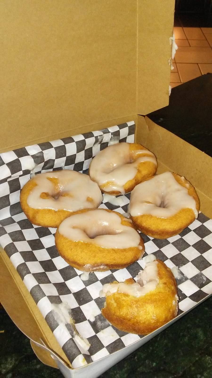 Memphis Southern Kitchen | restaurant | 1689 Arden Way, Sacramento, CA 95815, USA | 8889200747 OR +1 888-920-0747