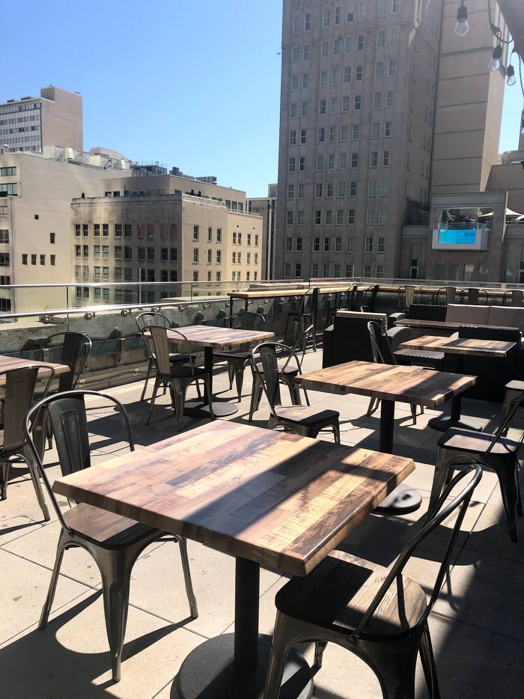 Sky Blossom | restaurant | 1514 Elm St #611, Dallas, TX 75201, USA | 4693131524 OR +1 469-313-1524