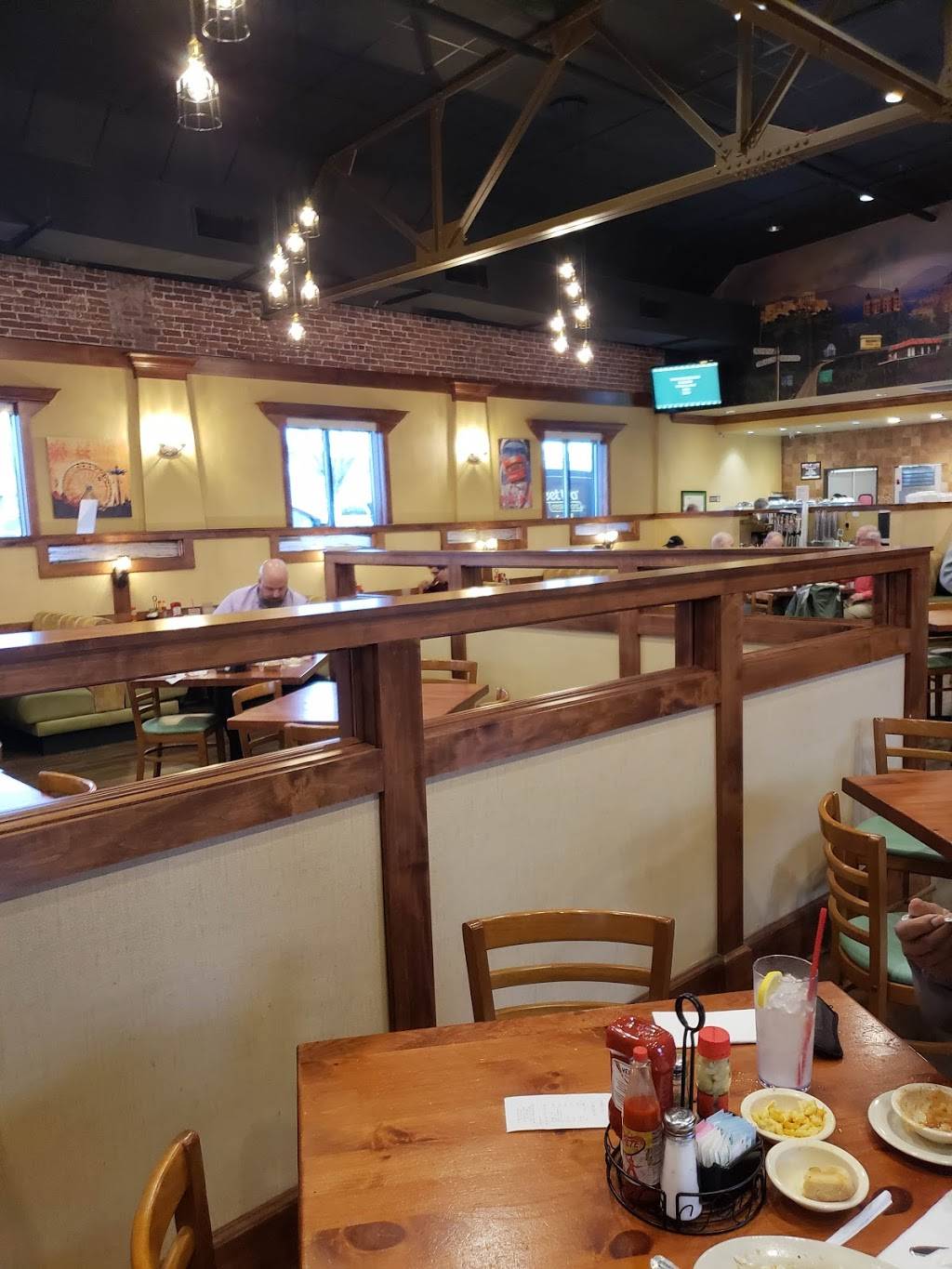 Sweet Tea Restaurant | restaurant | 2205 3rd Ave S, Birmingham, AL 35233, USA | 2057453990 OR +1 205-745-3990