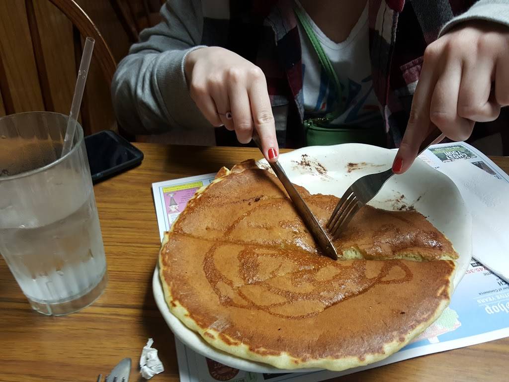 Reds Sandwich Shop | restaurant | 15 Central St, Salem, MA 01970, USA | 9787453527 OR +1 978-745-3527