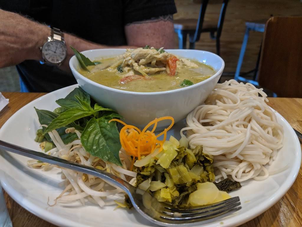 Super Thai Cuisine | restaurant | 2024 S Lamar Blvd, Austin, TX 78704, USA | 5122847004 OR +1 512-284-7004