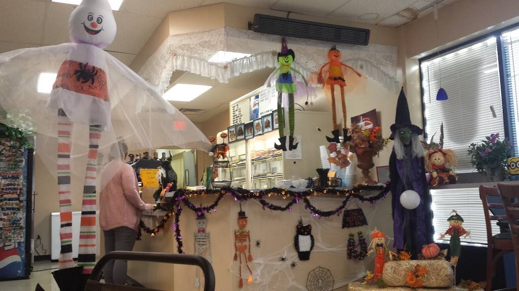 Joys Donuts | restaurant | 6536-6598 S 67th E Ave, Tulsa, OK 74145, USA | 9187797724 OR +1 918-779-7724