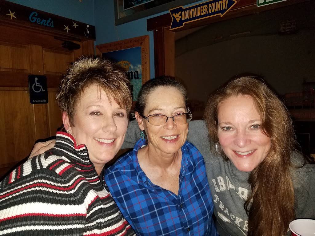 Castaways Bar & Grill | restaurant | 712 Main Ave, Nitro, WV 25143, USA | 3047693070 OR +1 304-769-3070