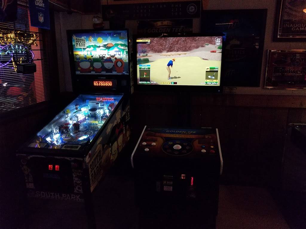 Reservoir Bar & Grill | restaurant | 8509 Roosevelt Way NE, Seattle, WA 98115, USA | 2065282107 OR +1 206-528-2107